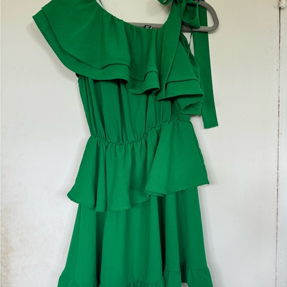 Zara dress - Picture 2 of 3